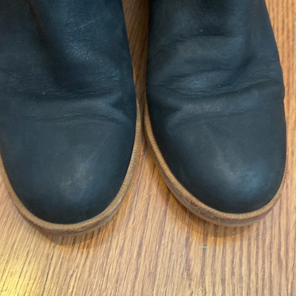 UGG Women's Elora Black Wrapped Leather Fashion Ankle Boots 1019148 6.5 - Picture 3 of 13